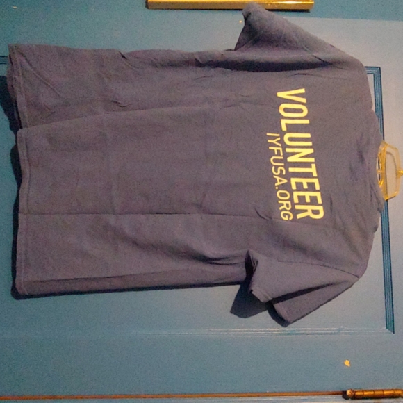 T-shirt - Picture 2 of 2